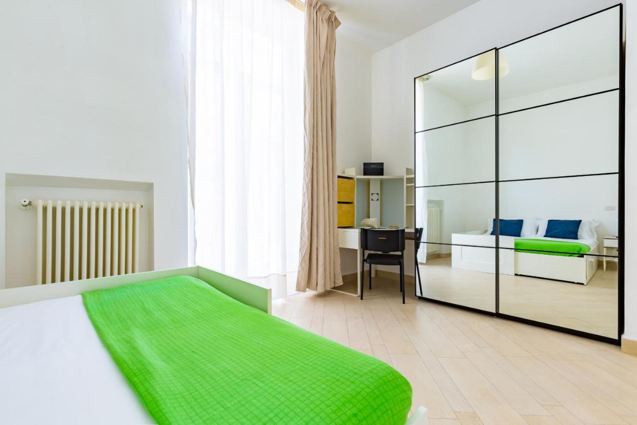 Apartment With Balcony In Palazzo Diaz By Wonderful Italy Napels Buitenkant foto